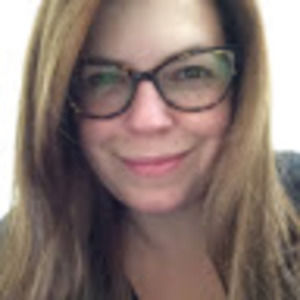 Meet your Posher, Holly